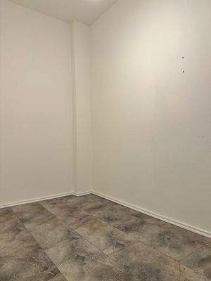 Speisekammer im OG (neben Einbauküche)