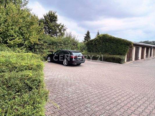 Garagen/Stellplätze