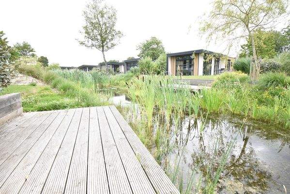 ferienhaus-kaufen-biddinghuizen-terrassen-durchsic