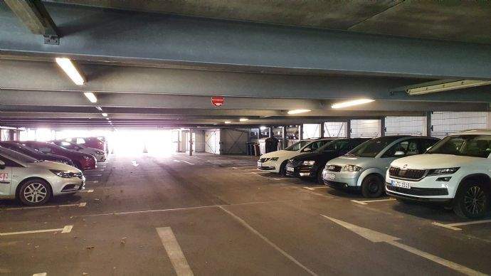 Stellplätze Parkhaus