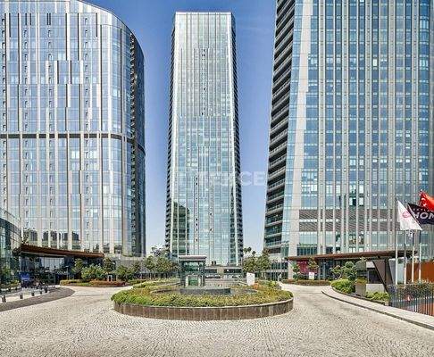 Spacious Flats with Pool and Security in İstanbul Sarıyer