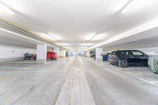 Tiefgaragenstellplatz
