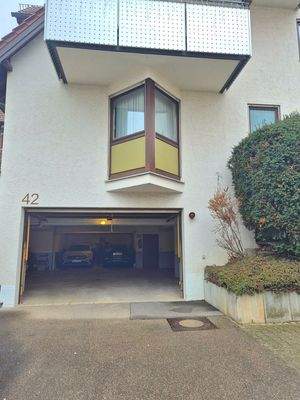 Einfahrt zur Garage.jpg