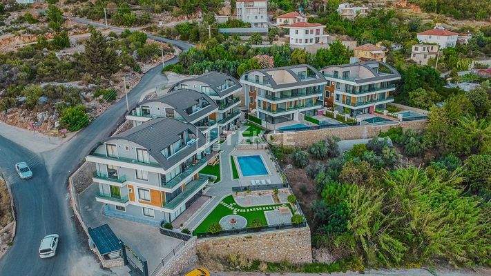 Home with Pool, Garden, City and Sea Views in Alanya Antalya