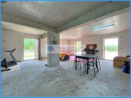 f6ef582ffa7944209aab03ea474d4a37-original