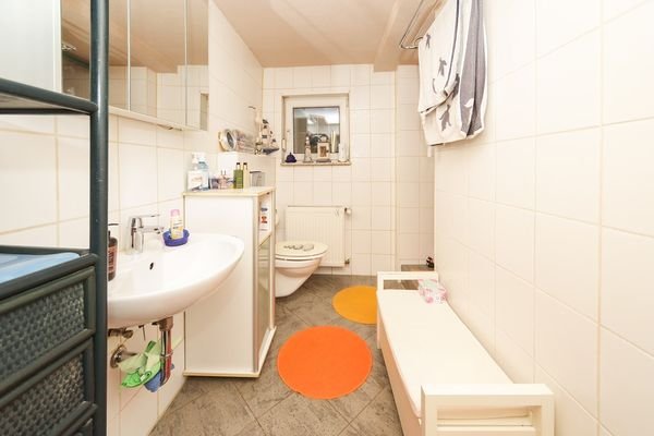 Badezimmer EG