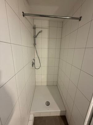 Dusche.JPG