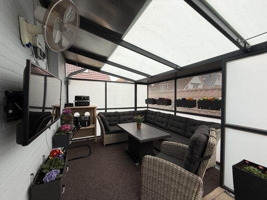 Überdachter Bereich der Dachterrasse