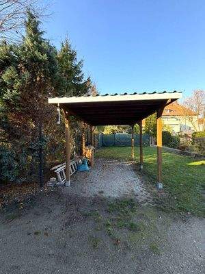 Carport/ Stellplatz