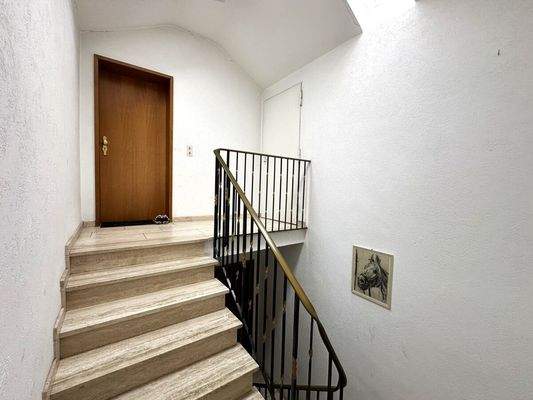 … zu der 2-Zimmer-Wohnung ...