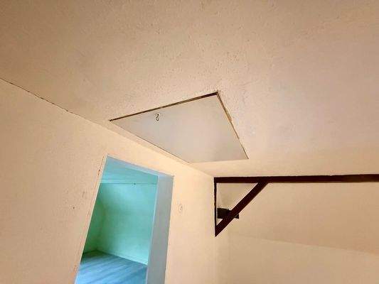 Dachluke z. Spitzboden