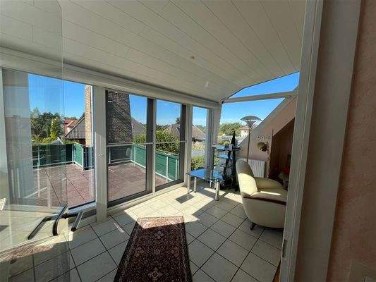 Zimmer im DG, Ausgang zum Balkon 