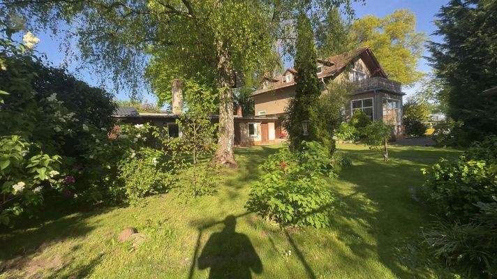 Blick von hinten aufs Haus