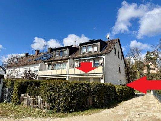 Rückseite mit Ausfahrt