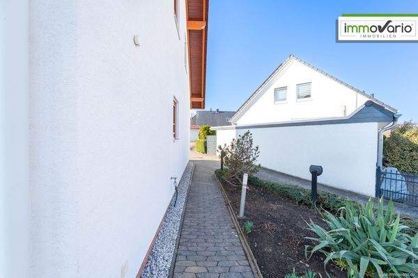 Ansicht seitlich vom Haus