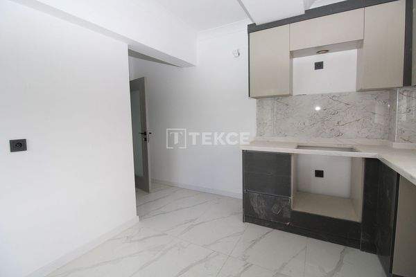 New Flats with Scenic Views and Easy Access in Çankaya Dikmen