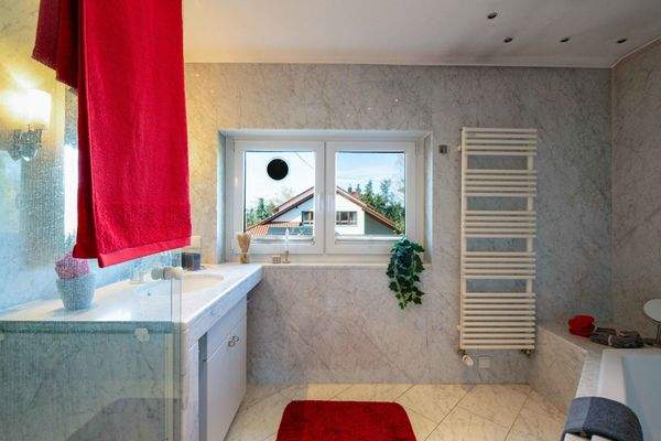 Tageslichtbad en Suite