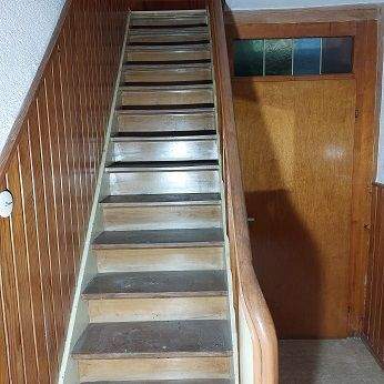 Eingangsbereich, Treppe in das OG