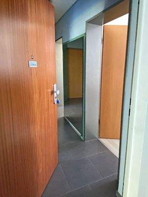 Bitte, treten Sie ein!