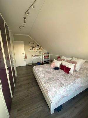 Das Schlafzimmer Bild 2.jpg