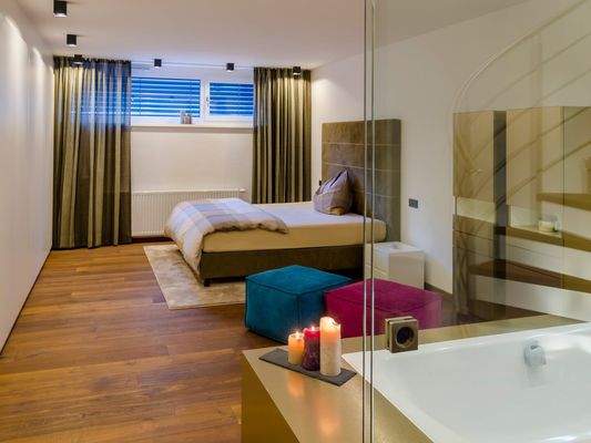 Schlafzimmer mit Einbaumöbel