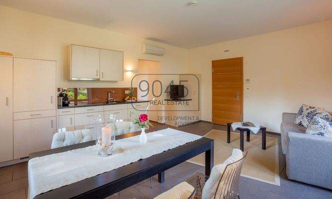 Luxusvilla mit Gästehaus und Panoramablick – Nähe Adria, Marken