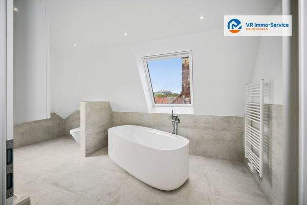 backbone_580636-A_013_WEB