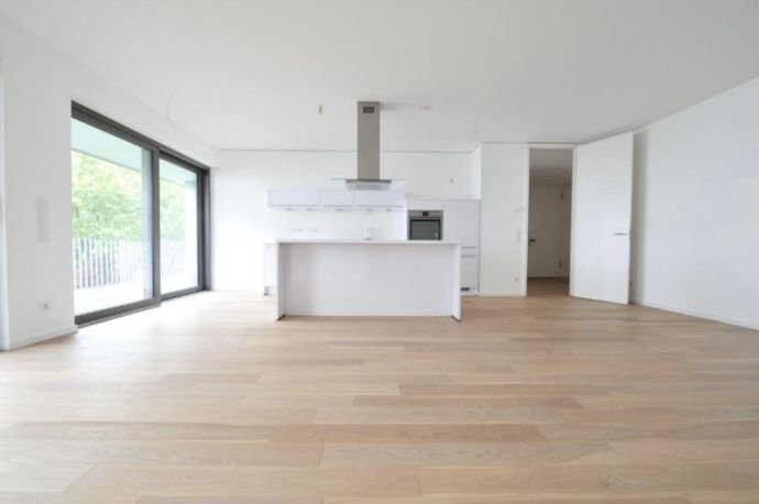 Luxuriöse, hochwertig ausgestatte circa129,00m² große 4 Zimmer Wohnung mit überdachtem Balkon nähe Grugarpark in Essen