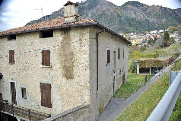 Straßenseite des Hauses