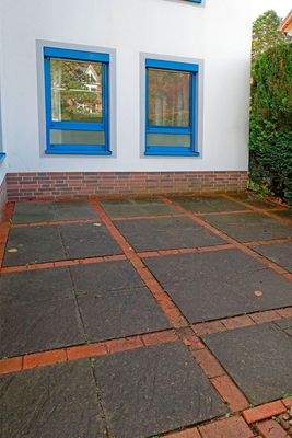 Terrasse kl.Zimmer und SZ