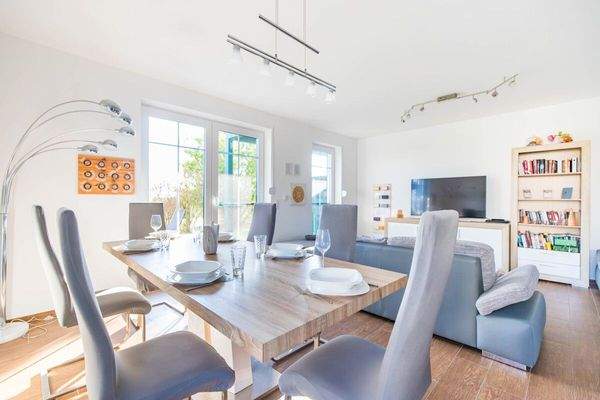 Linke DHH - Wohn-/Essbereich