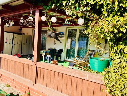 überdachte Terrasse