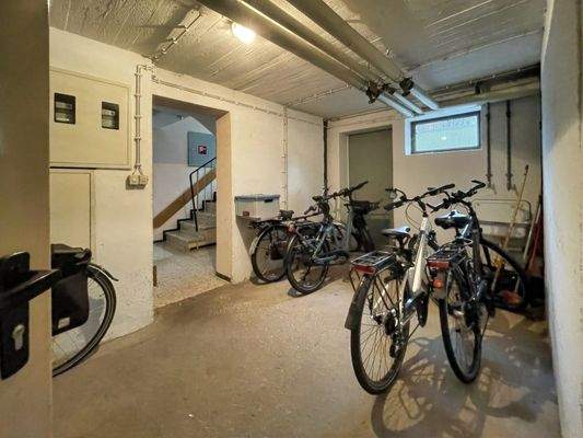 allgemeiner Fahrradkeller