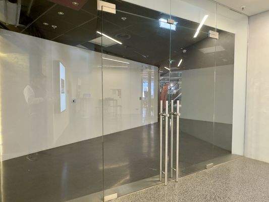 Eingang Geschäftslokal