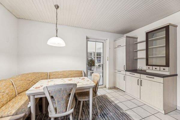 Küche mit Zugang Wintergarten