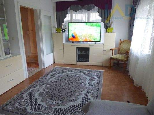 Wohnzimmer vordere Wohnung