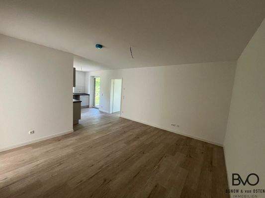 Offener Wohn- und Kochbereich