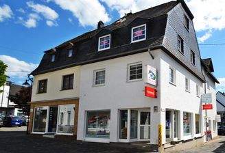 Wohn- und Geschäftshaus im Zentrum von Dierdorf