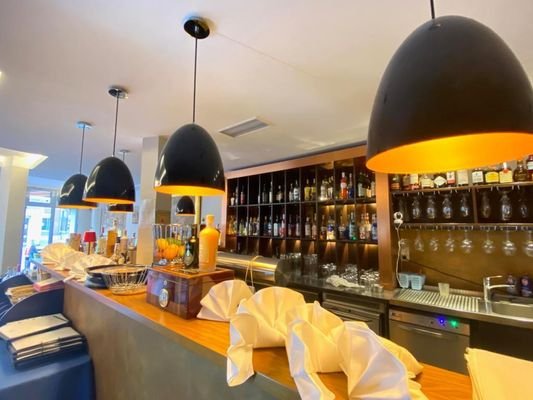 Bar 2