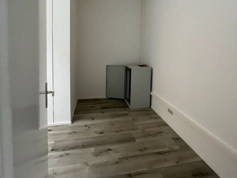 Zusätzlicher Abstell- Pausenraum