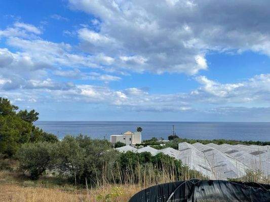 Kreta, Mavros Kolimpos: Grundstück mit Meerblick zu verkaufen
