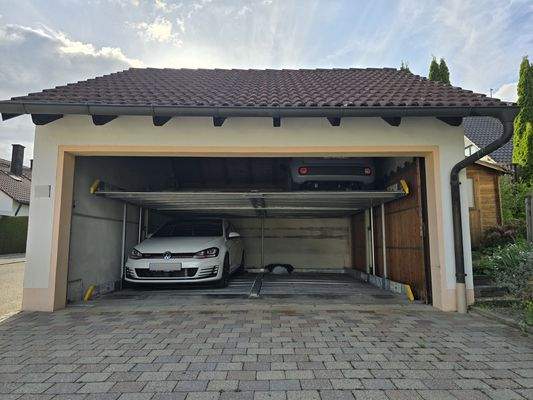 Doppelgarage mit Duplexparker