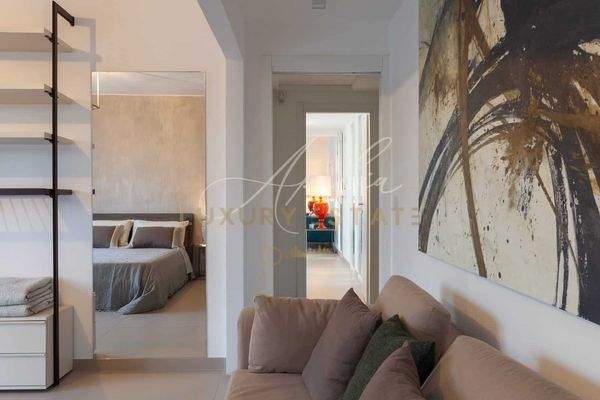 Neue Villa mit Pool gleich beim Meer !