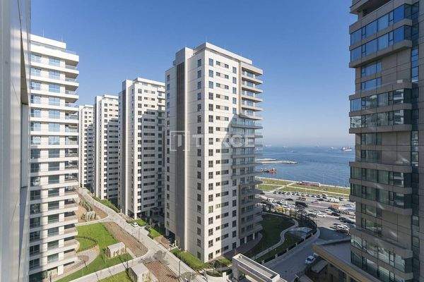 Real Estate in a Beachfront Project in Bakırköy İstanbul