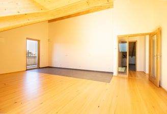 Wohn- und Essbereich