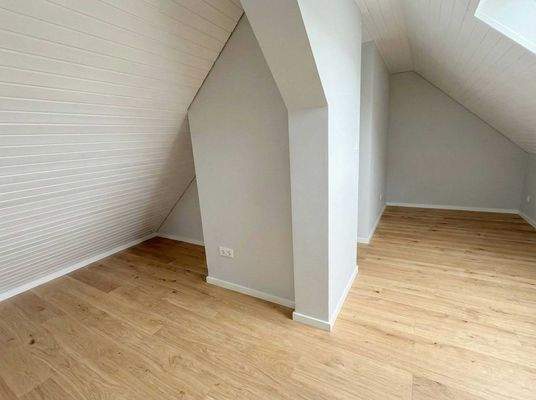 Dachboden Raum 1 virtueller Renovierungsvorschlag