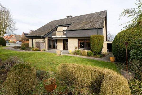 Garten und Rückseite