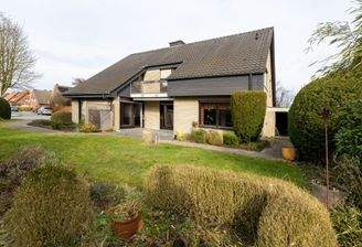 Garten und Rückseite