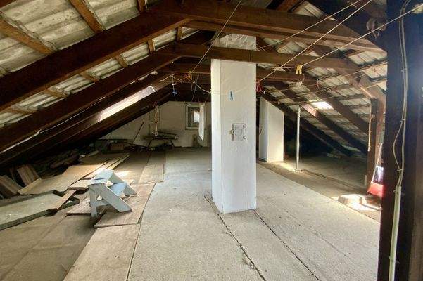 Nicht ausgebautes Dachgeschoss