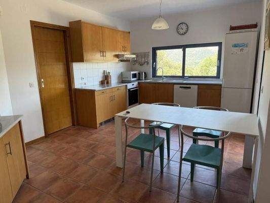 Kreta, Exo Lakkonia: Villa auf dem Land mit Pool, Olivenhain und Bergblick zu verkaufen